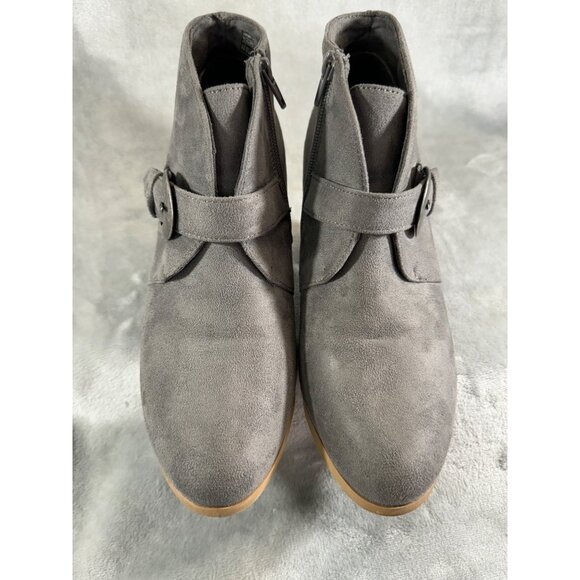 Maurices Boots Women's 7.5 Grey Trina 3" heels ankle booties w/ Buckle - Picture 3 of 16